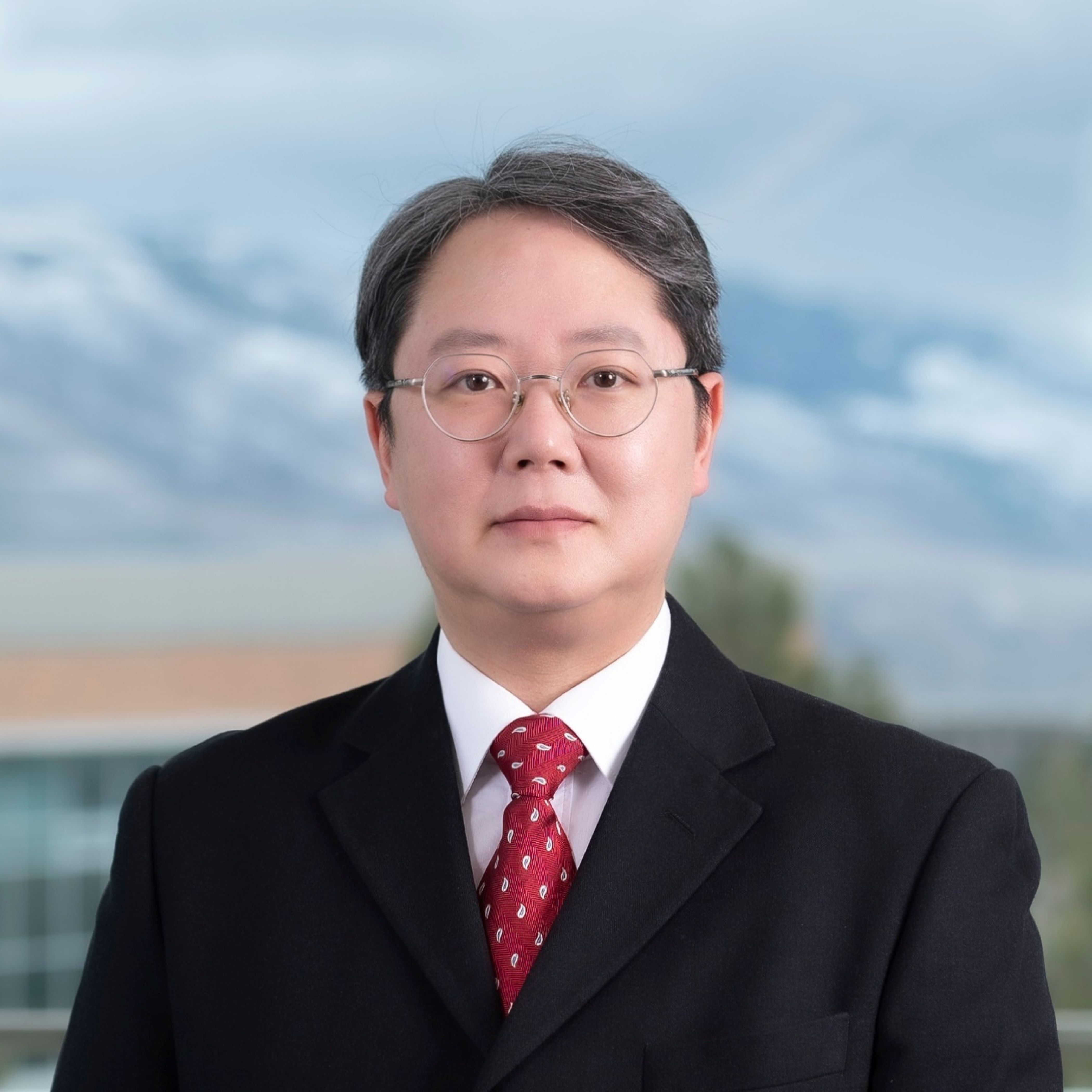 Dr. Yong Joo Kang